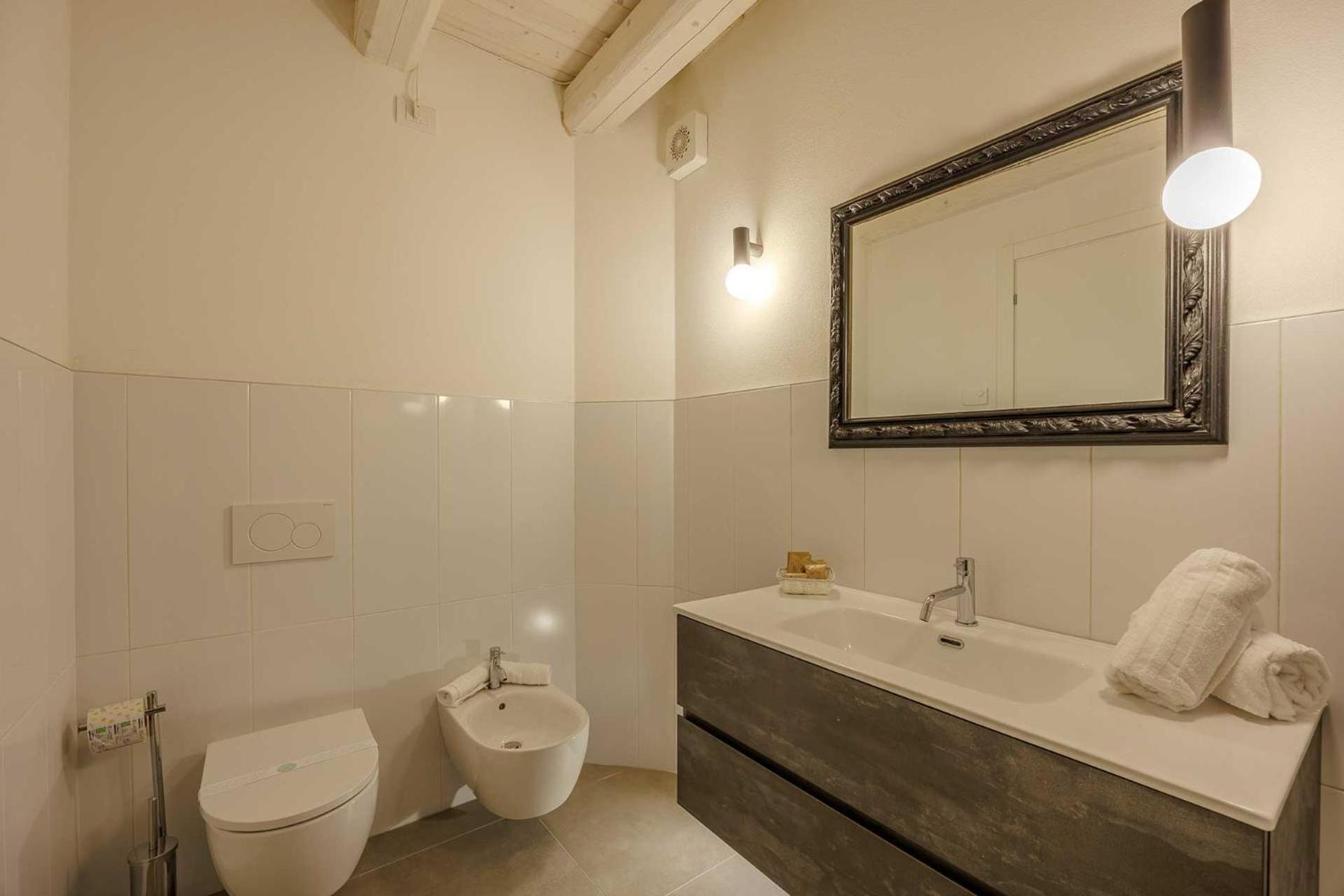 Apartment Cisano Residenza D'epoca